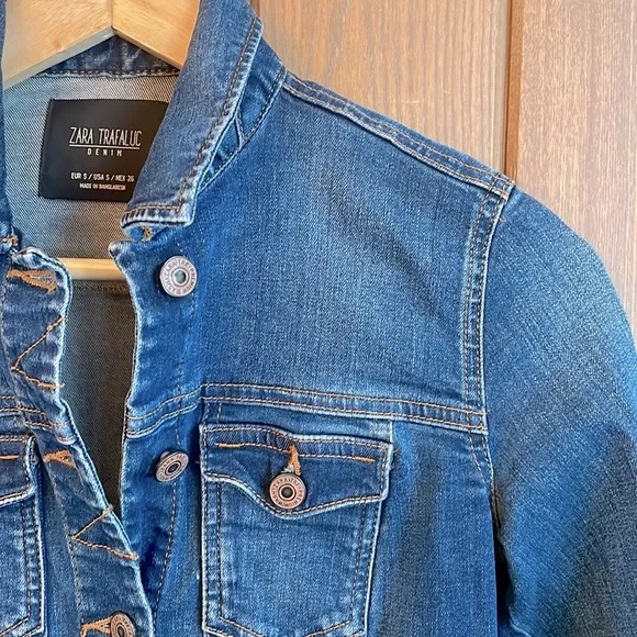 Zara Fitted Denim Jacket - Picture 2 of 5